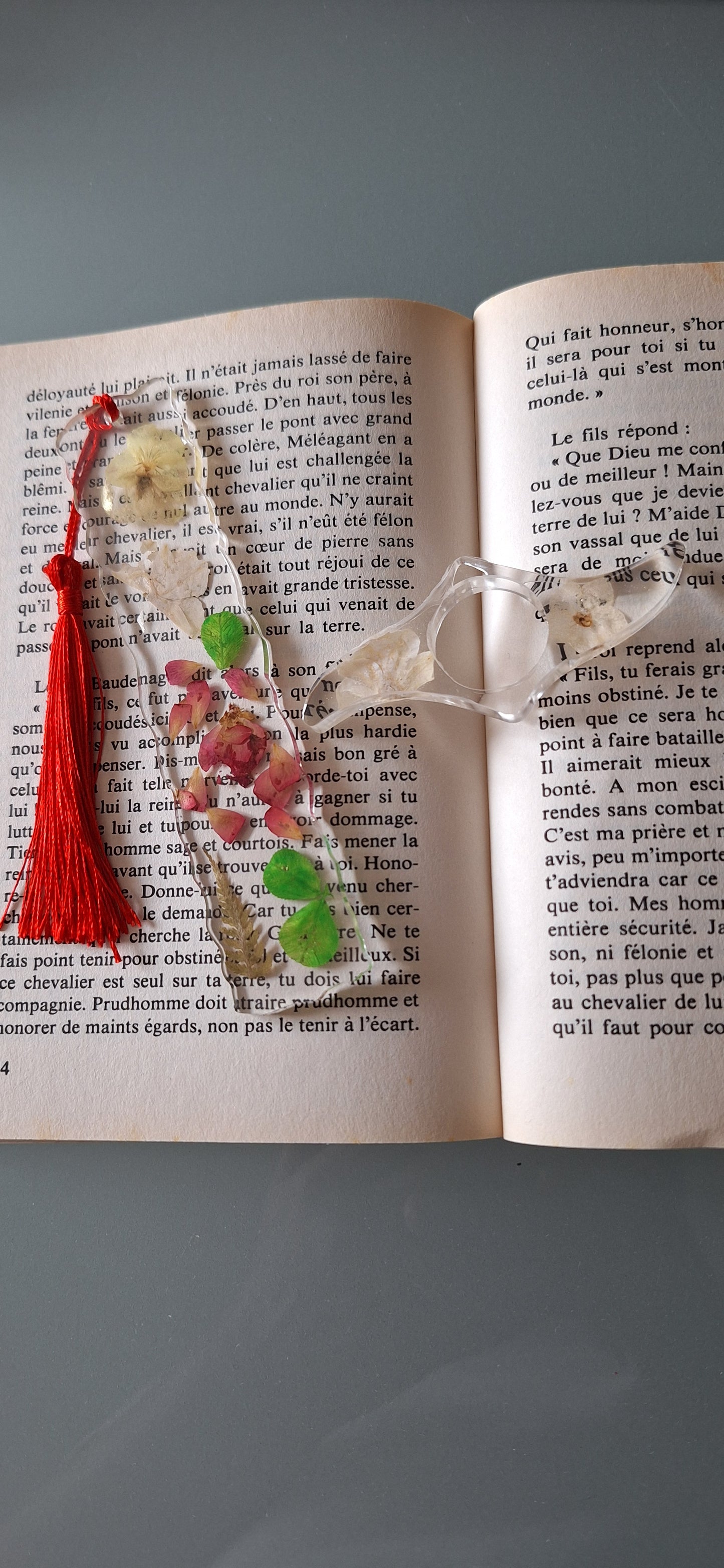 🌸Marque-pages en résine + bague de lecture assortie – Fleurs naturelles séchées 🌸