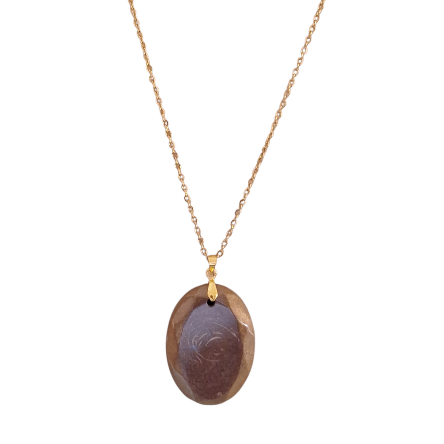Collier pendentif ovale effet camée marron – Chaîne dorée – Bijou élégant et intemporel