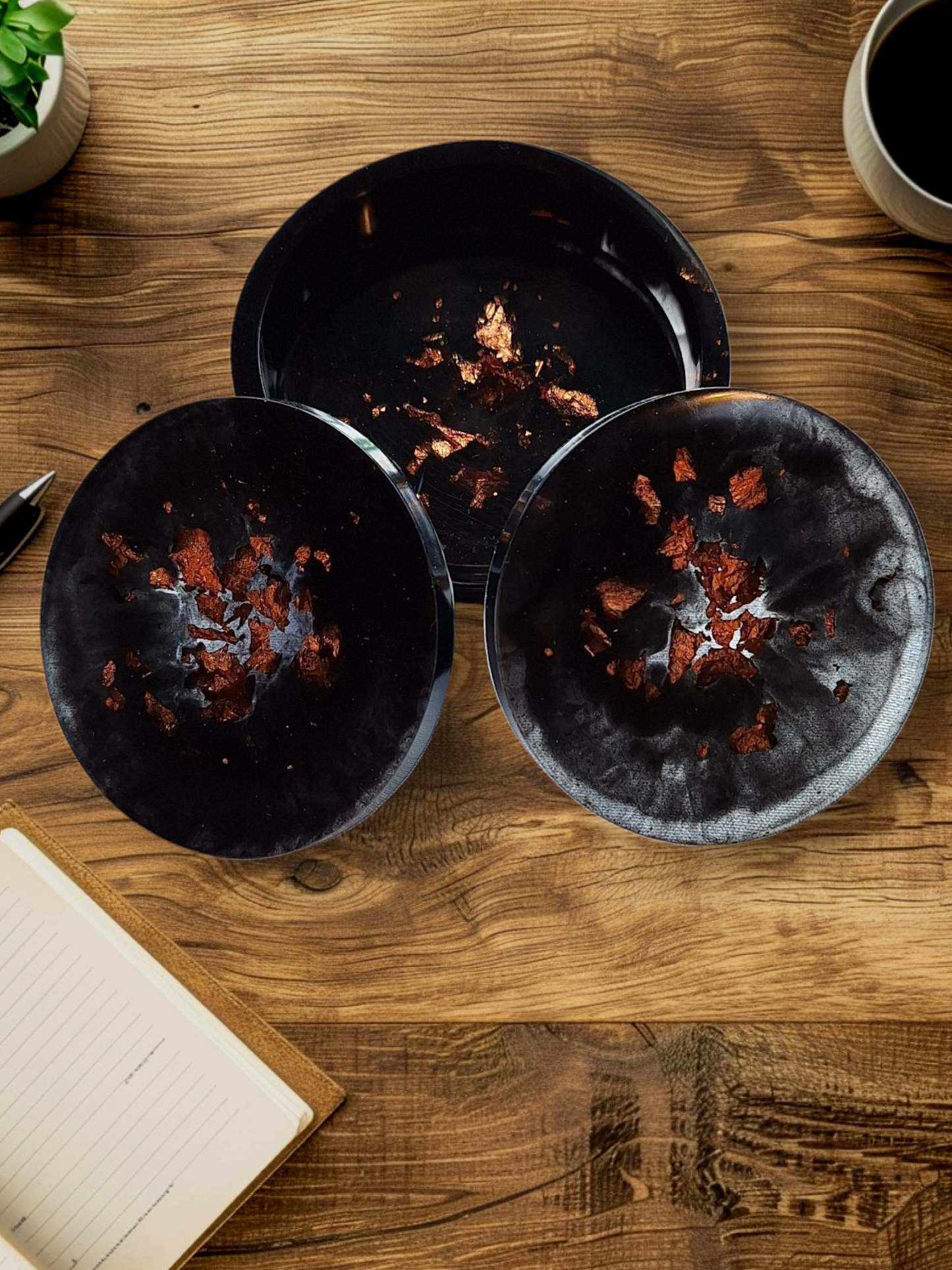 Dessous de verres en résine époxy noir scintillant – Élégance artisanale