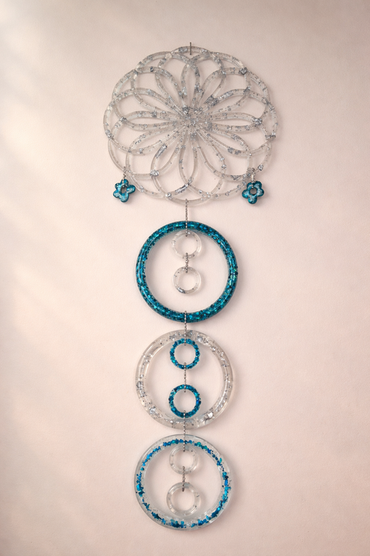 Attrape-rêves design moderne Bleu et Argent - Décoration murale faite main