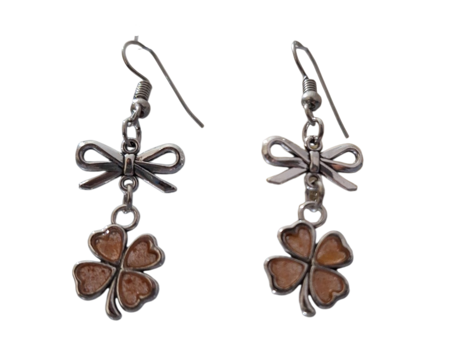 Boucles d'oreilles Pendantes Artisanales - Trèfles à 4 Feuilles en Résine