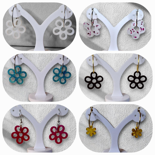 Boucles d'oreilles en résine époxy - Design floral unique