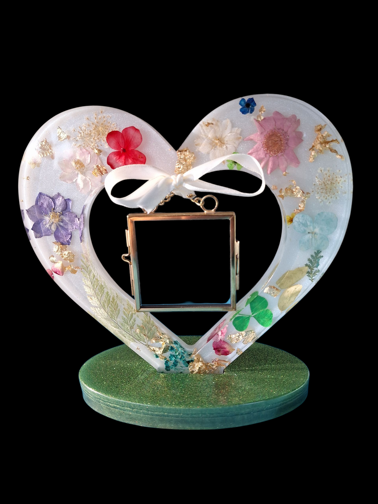 Cadre cœur en résine époxy avec fleurs séchées – Porte photo décoratif fait main