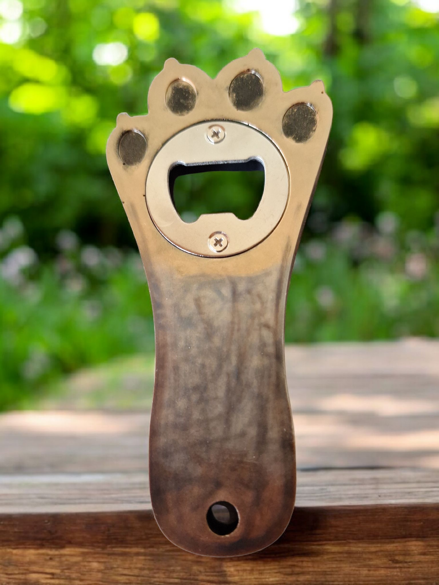 Décapsuleur original en résine époxy – Cadeau artisanal et déco bar unique