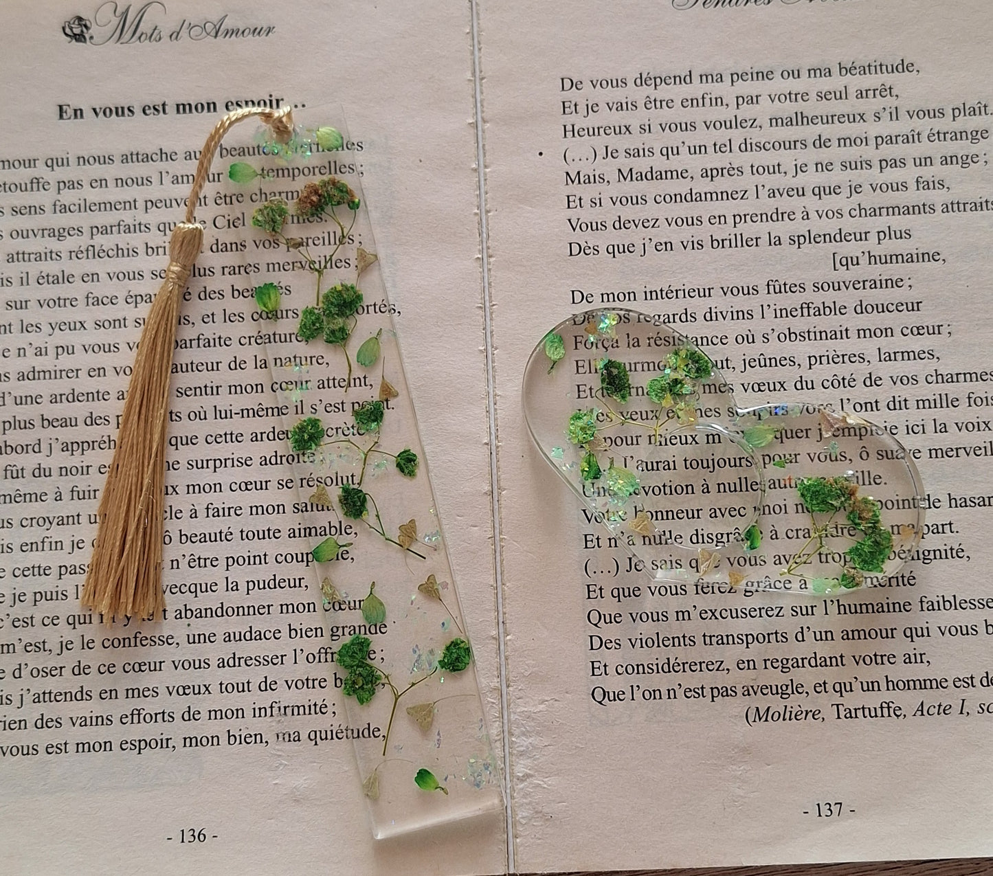 Ensemble Marque-Page & Bague de Lecture Fait Main en Résine Époxy