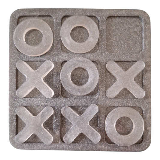 Jeu de morpion artisanal tic-tac-toe en résine époxy pailletée – fait main original et durable