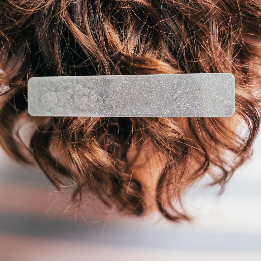 Pince à cheveux artisanale en résine époxy – Fait main