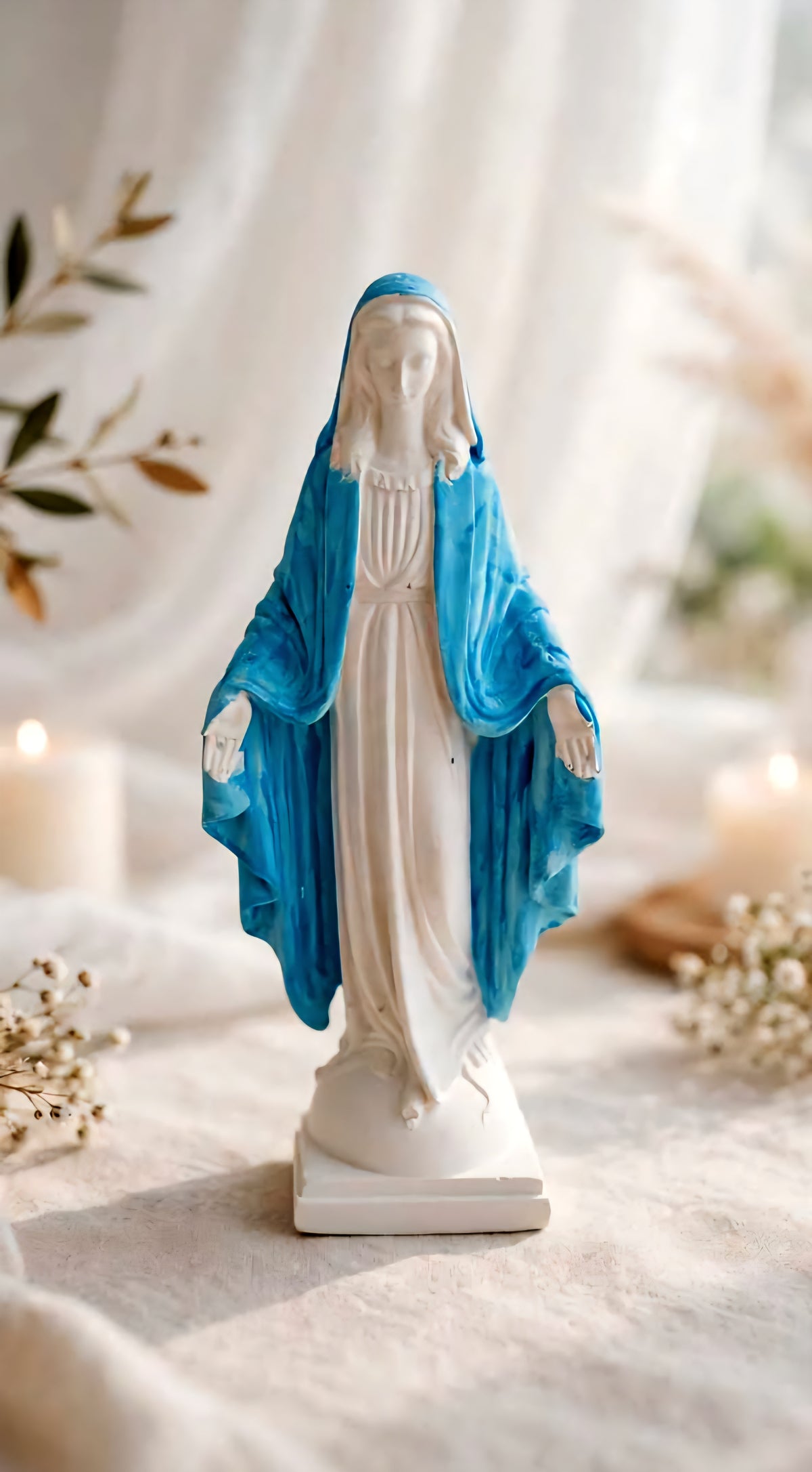 Statue de la Vierge Marie en Résine Naturelle et Or (13 cm) – Création Spirituelle Écoresponsable