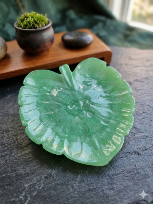 Vide-poche Feuille en Résine Vert Émeraude – Coupelle à Bijoux Artisanale
