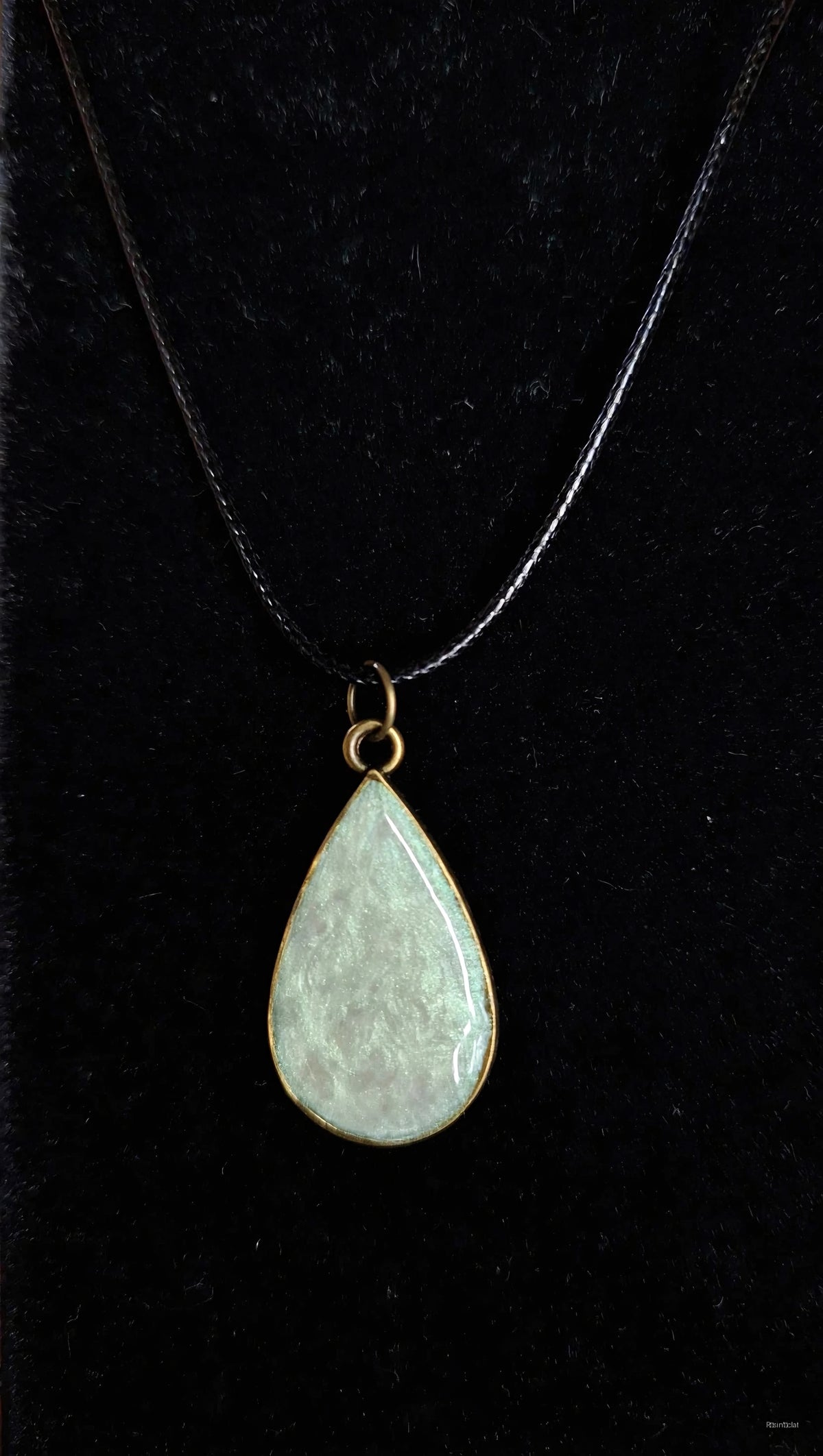 Collection Éclat - Collier Pendentif en Résine UV Starry Sky - Fait Main
