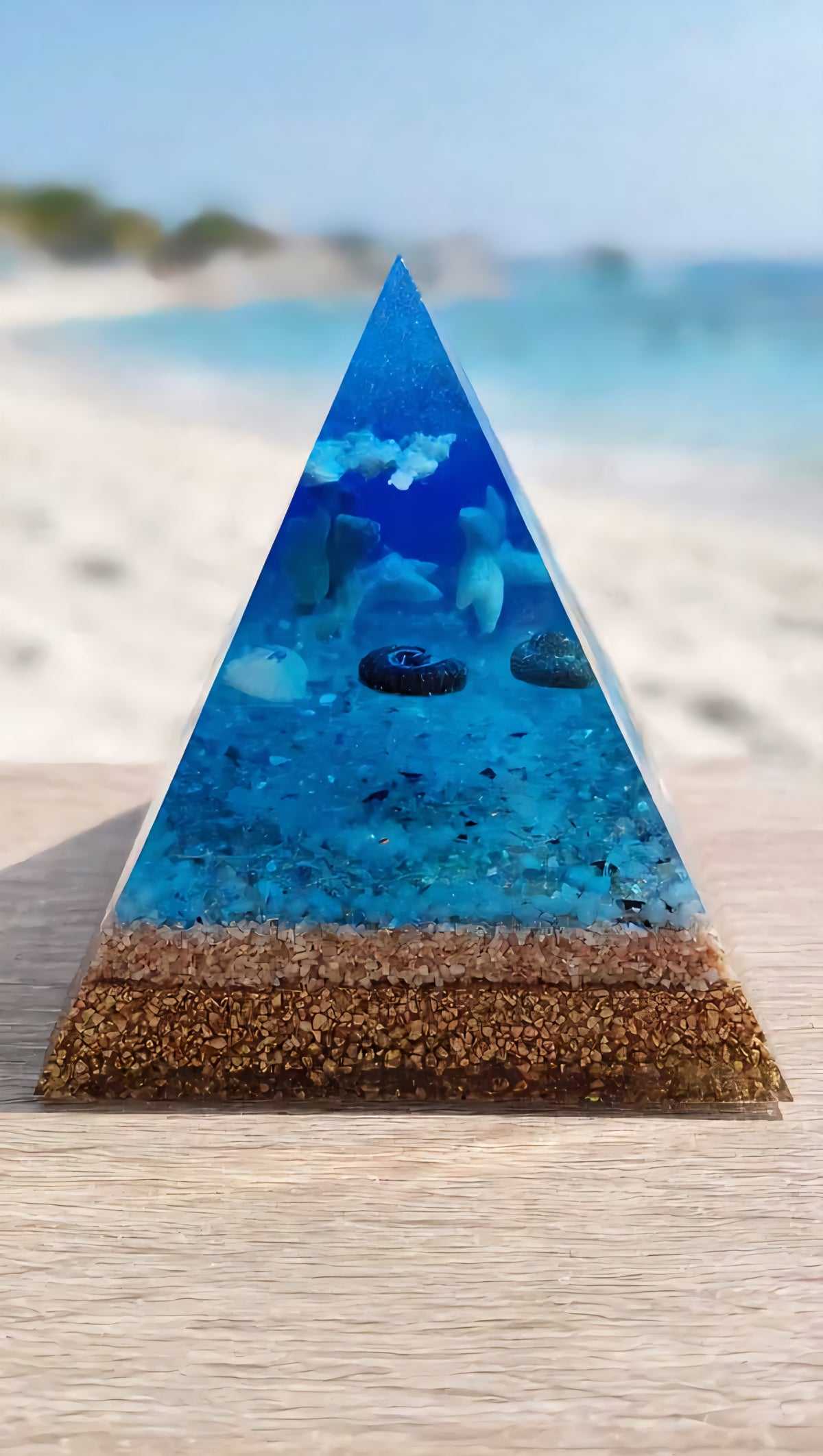 GRANDE PYRAMIDE OCÉAN LUMINEUSE XXL 16cm - 1,344kg - LED INTÉGRÉES - 4 FACES
