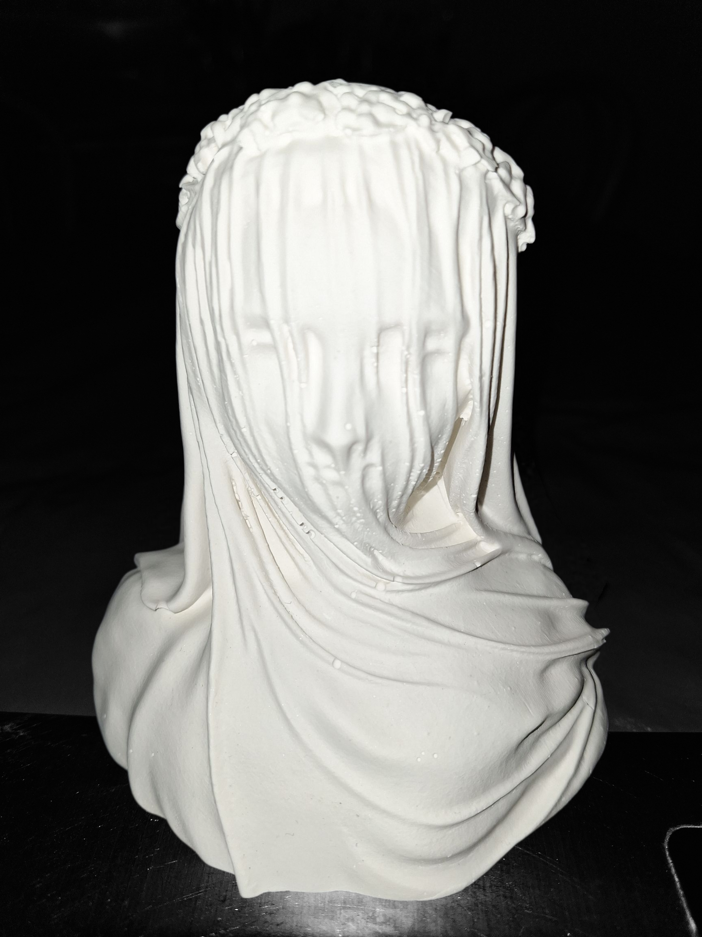 Buste de la Vierge Voilée - Sculpture d'Art en Résine Naturelle