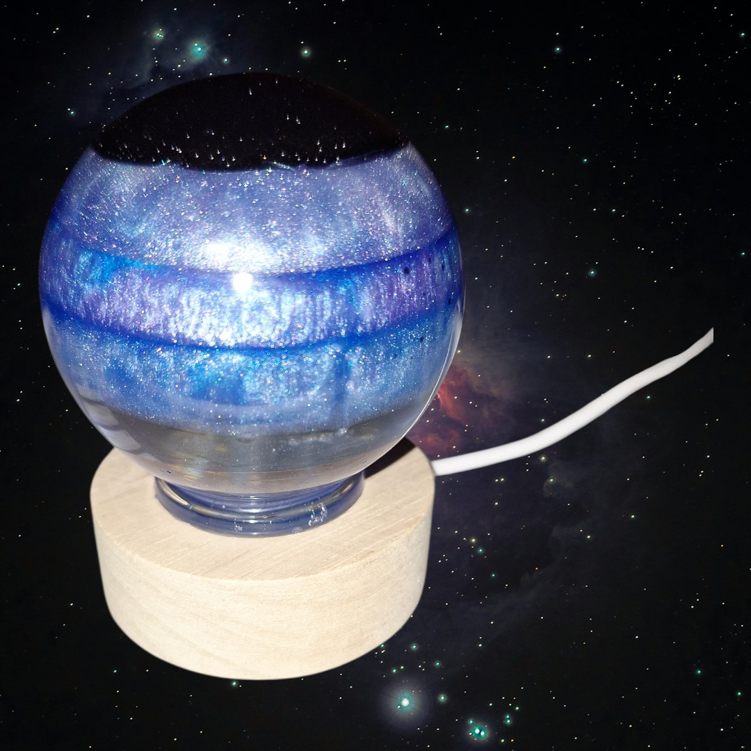 Sphère Lumineuse Céleste en Résine - Veilleuse Galaxie et Nébuleuse