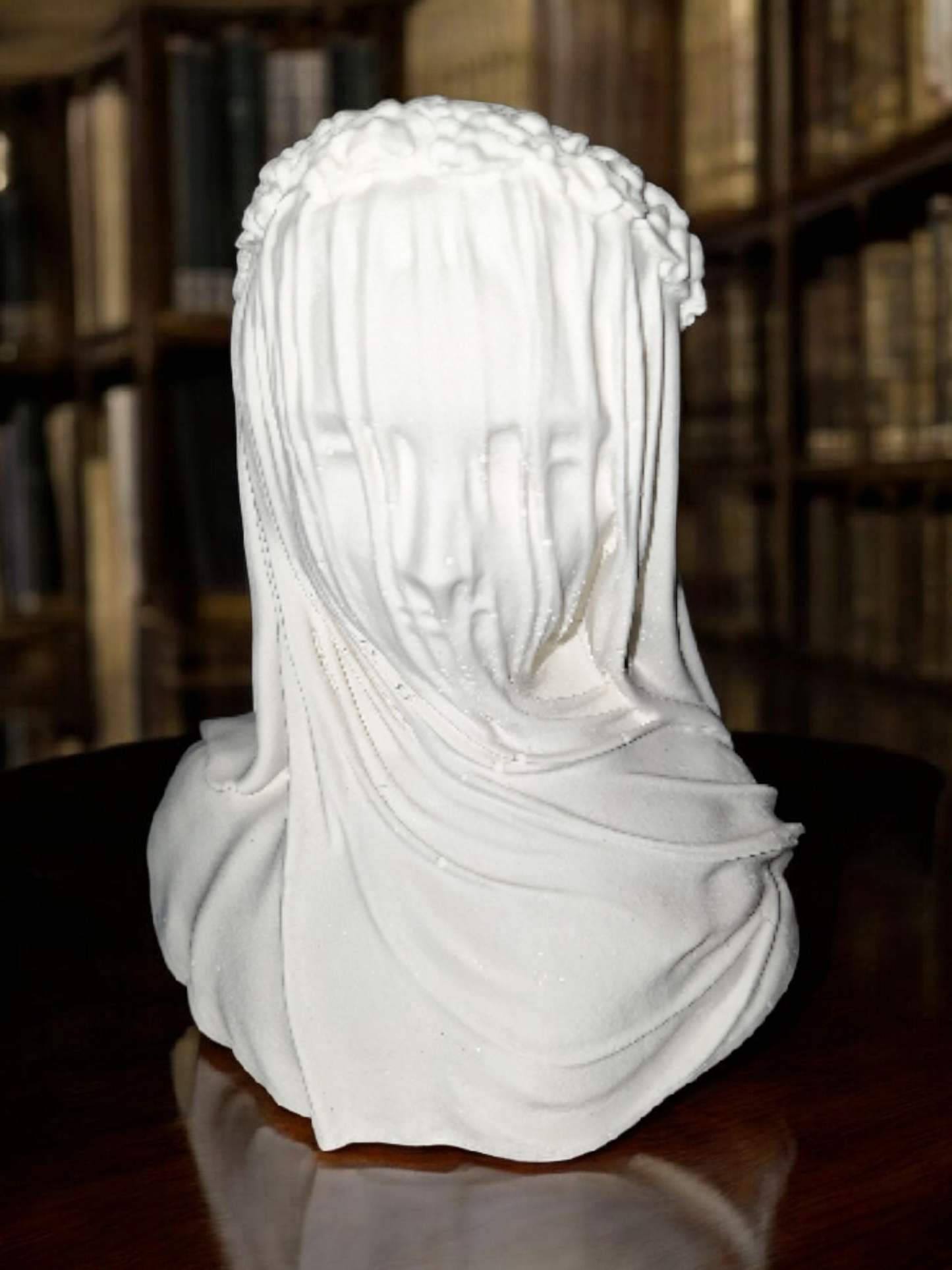 Buste de la Vierge Voilée - Sculpture d'Art en Résine Naturelle